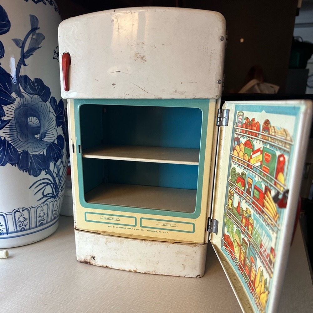 Antique steel fridge toy by Wolverine